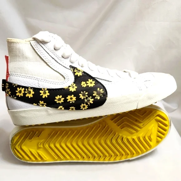 Nike Blazer '77 Jumbo Mid Sunflower Floral Hightop sneakers (m size 9) - Picture 5 of 13